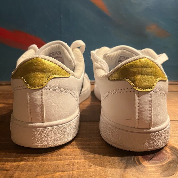 Adidas Women’s Grand Court Tennis Shoes - Picture 5 of 9